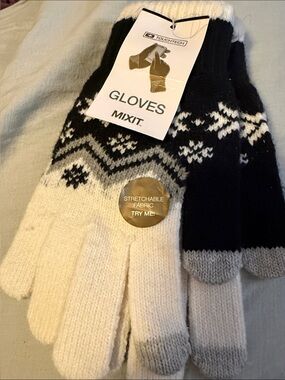 Mixit Black, White & Gray Nordic Touchscreen Knit Gloves